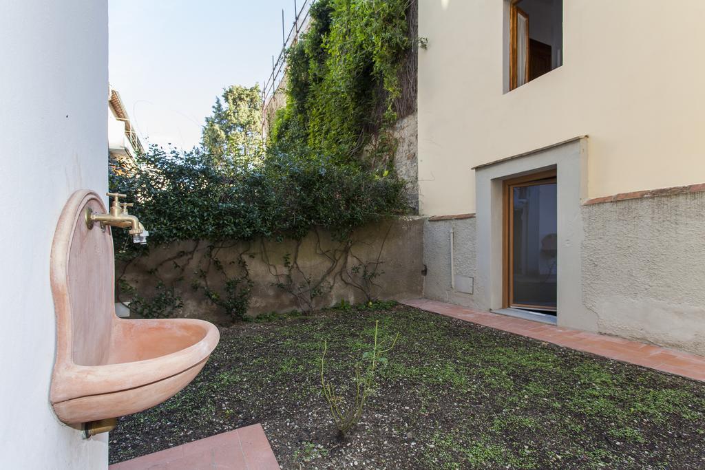 La Corte Di Piero Apartment Флоренция Стая снимка